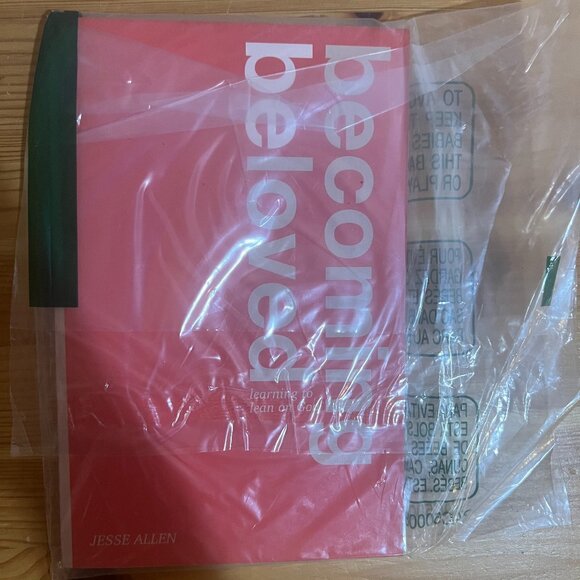 Becoming Beloved: Learning to Lean on God Paperback Brand New $15 - Picture 1 of 2